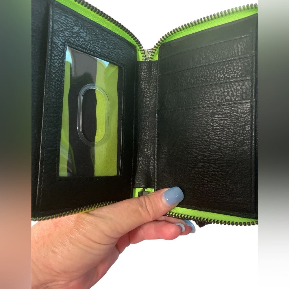 Nightmare Before Christmas Disney‎ Loungefly wallet. NWOT - Picture 3 of 4
